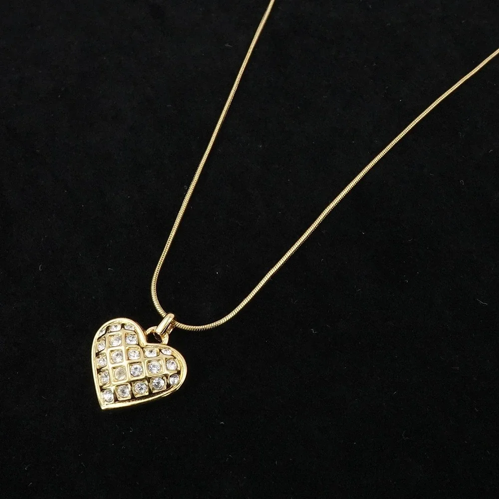 Vintage 90s Monet Rhinestone‎ Quilted Puffy Heart Gold Tone Necklace Snake Chain
